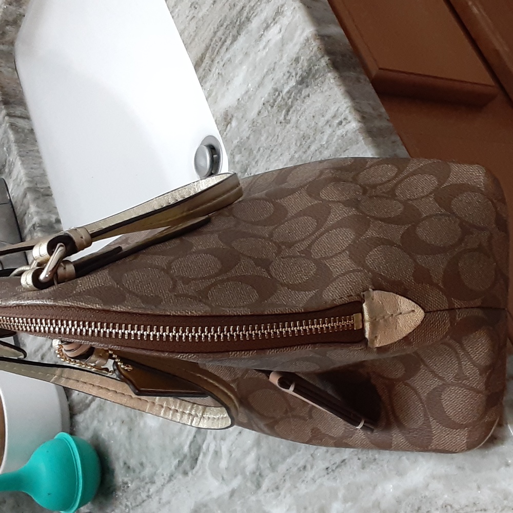 Handbag - Picture 4 of 6